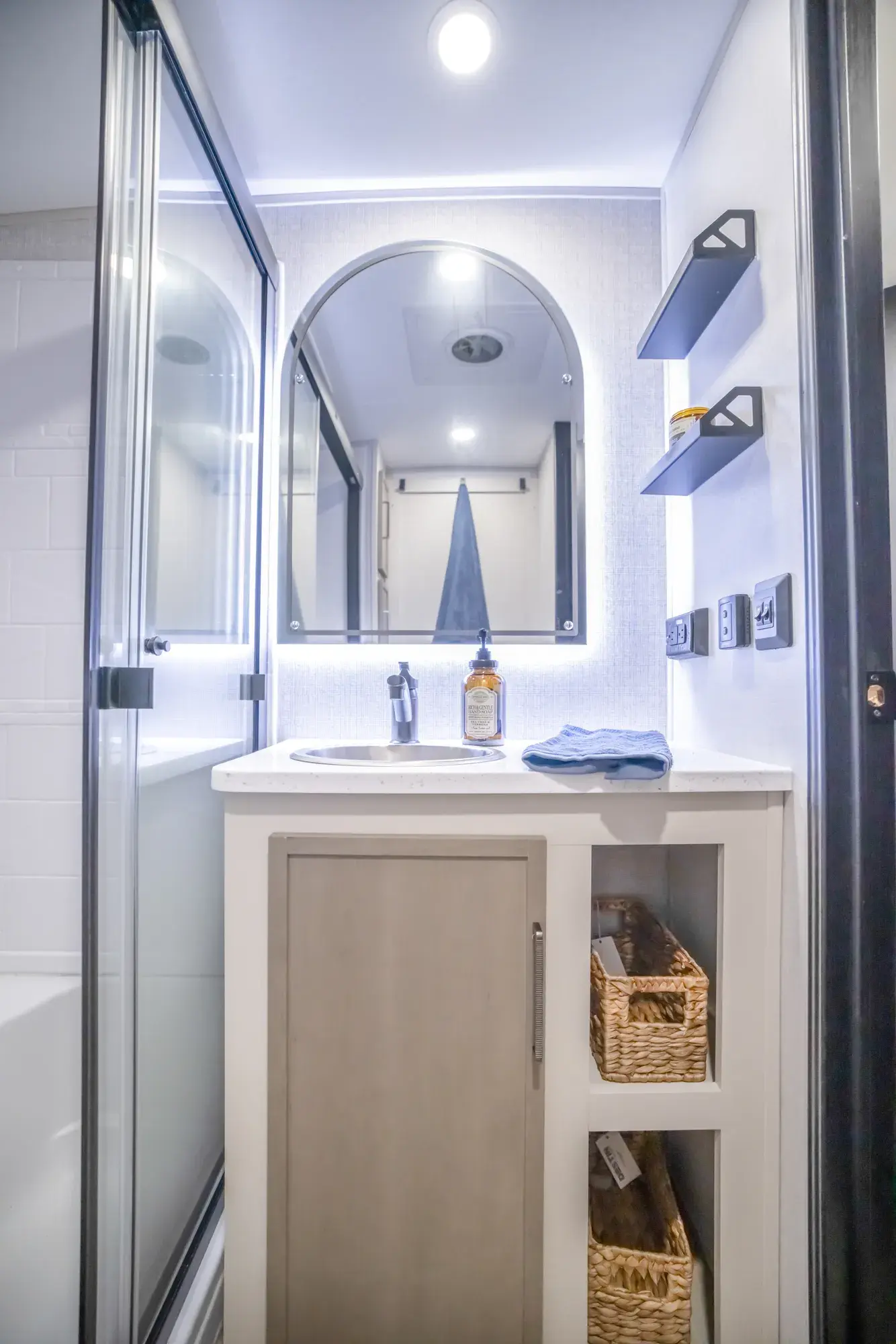 376FAM Floorplan Gallery Image