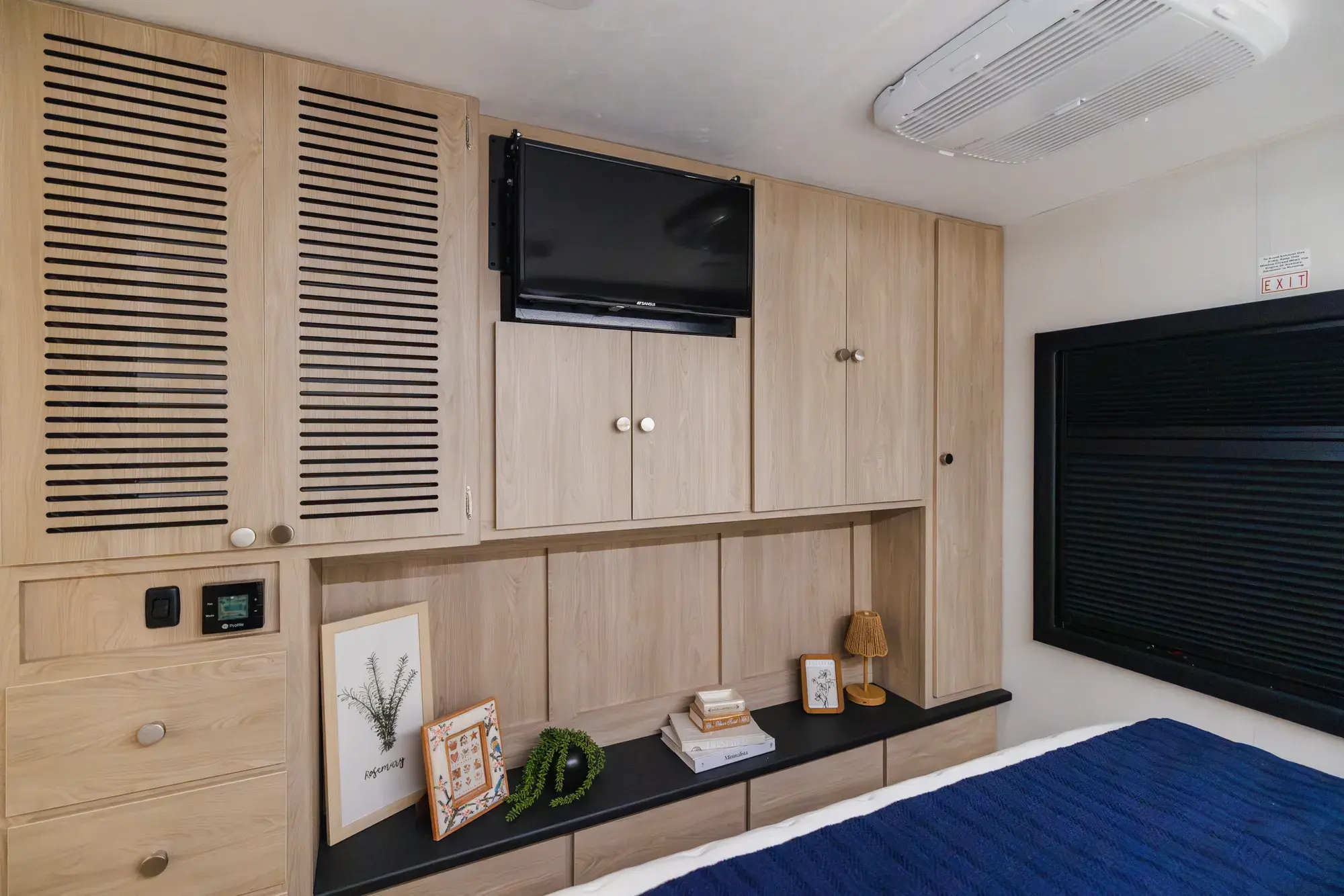 320SS Floorplan Gallery Image