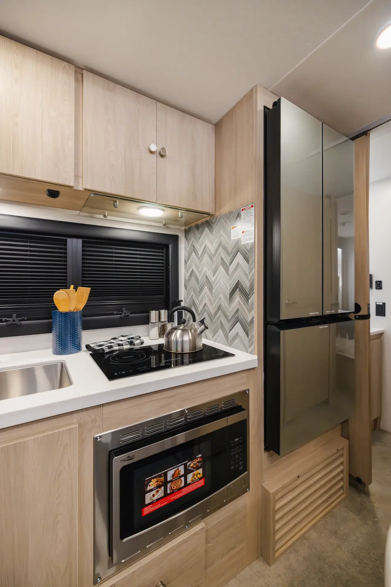 320SS Floorplan Gallery Image