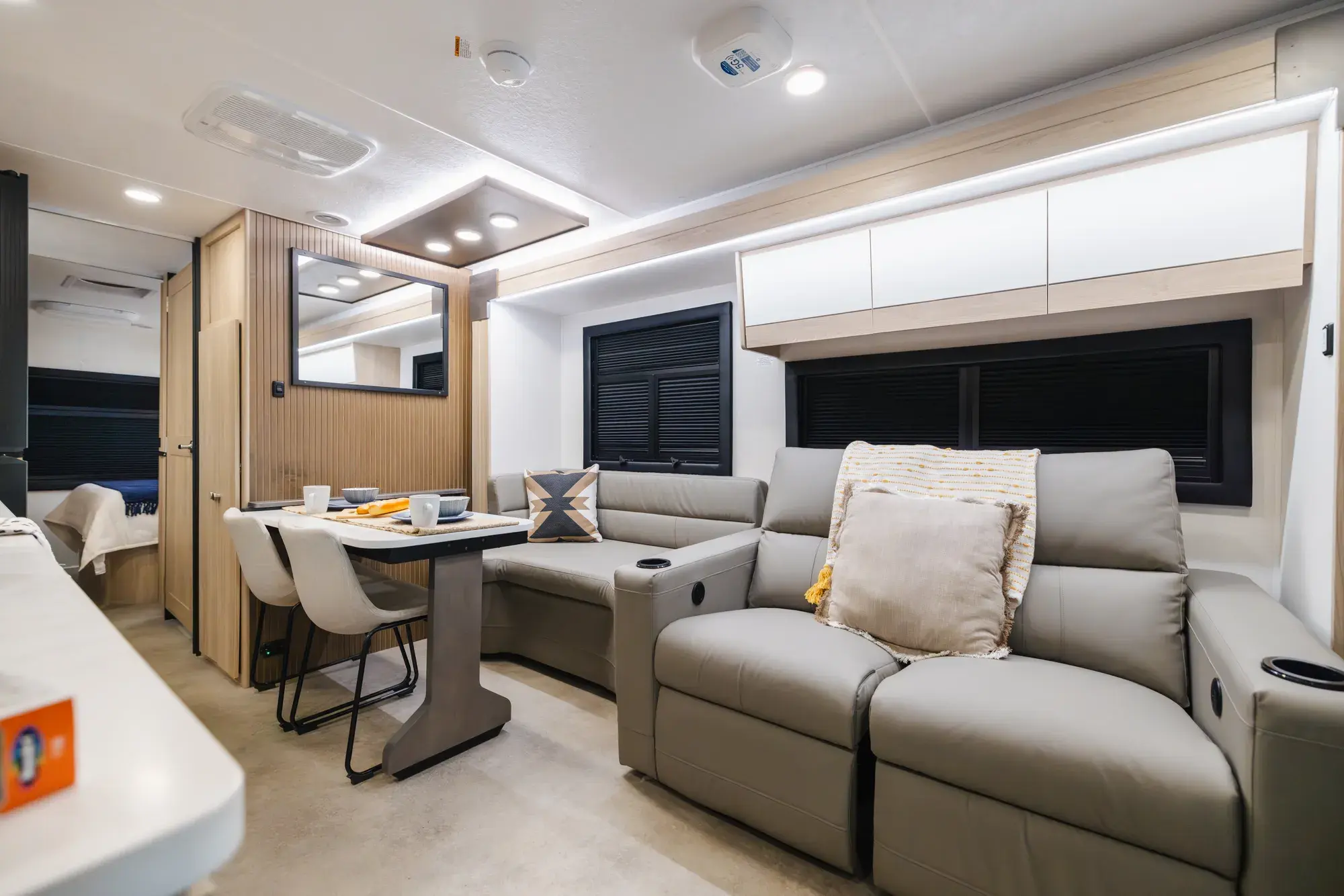 320SS Floorplan Gallery Image
