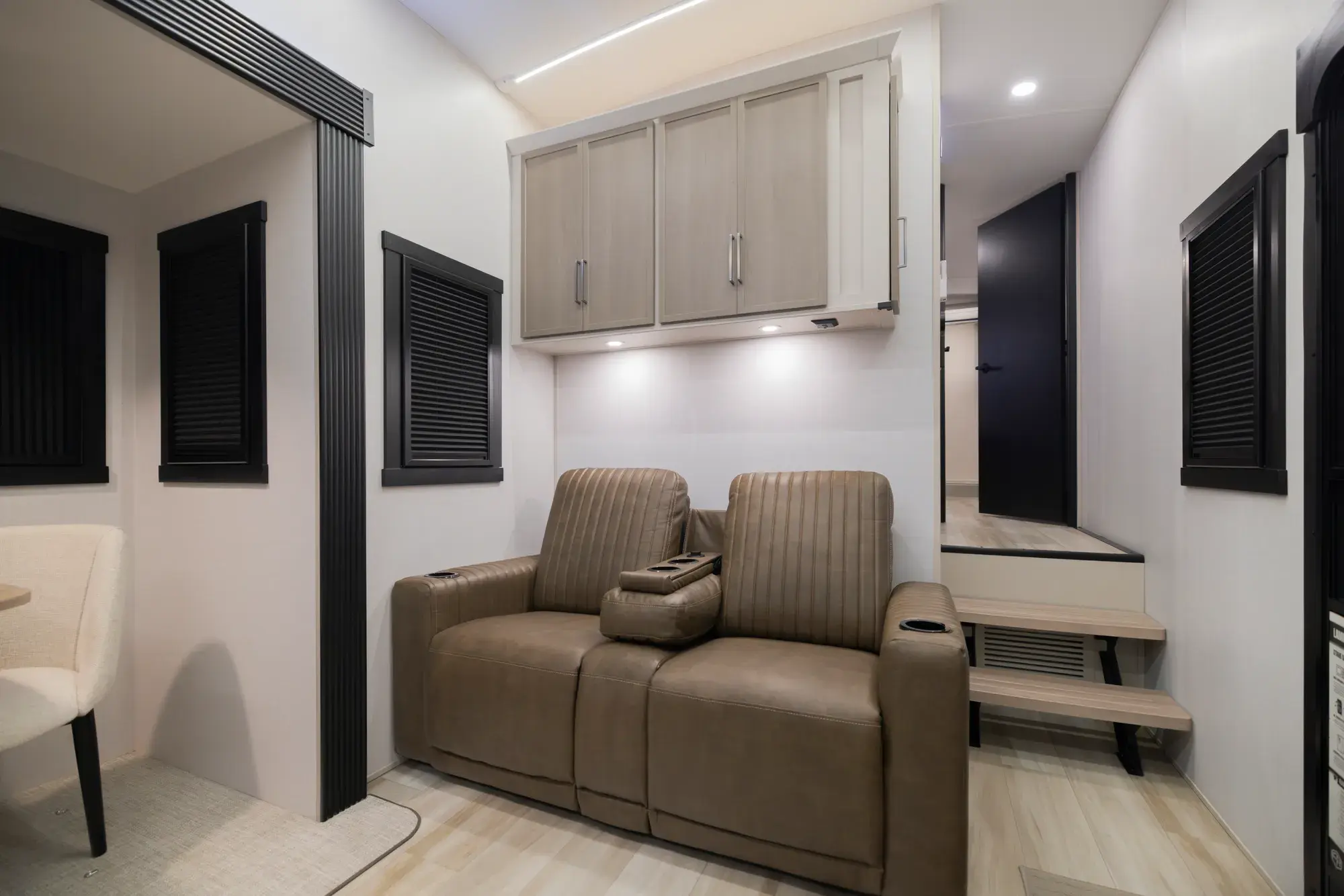 280RE Floorplan Gallery Image