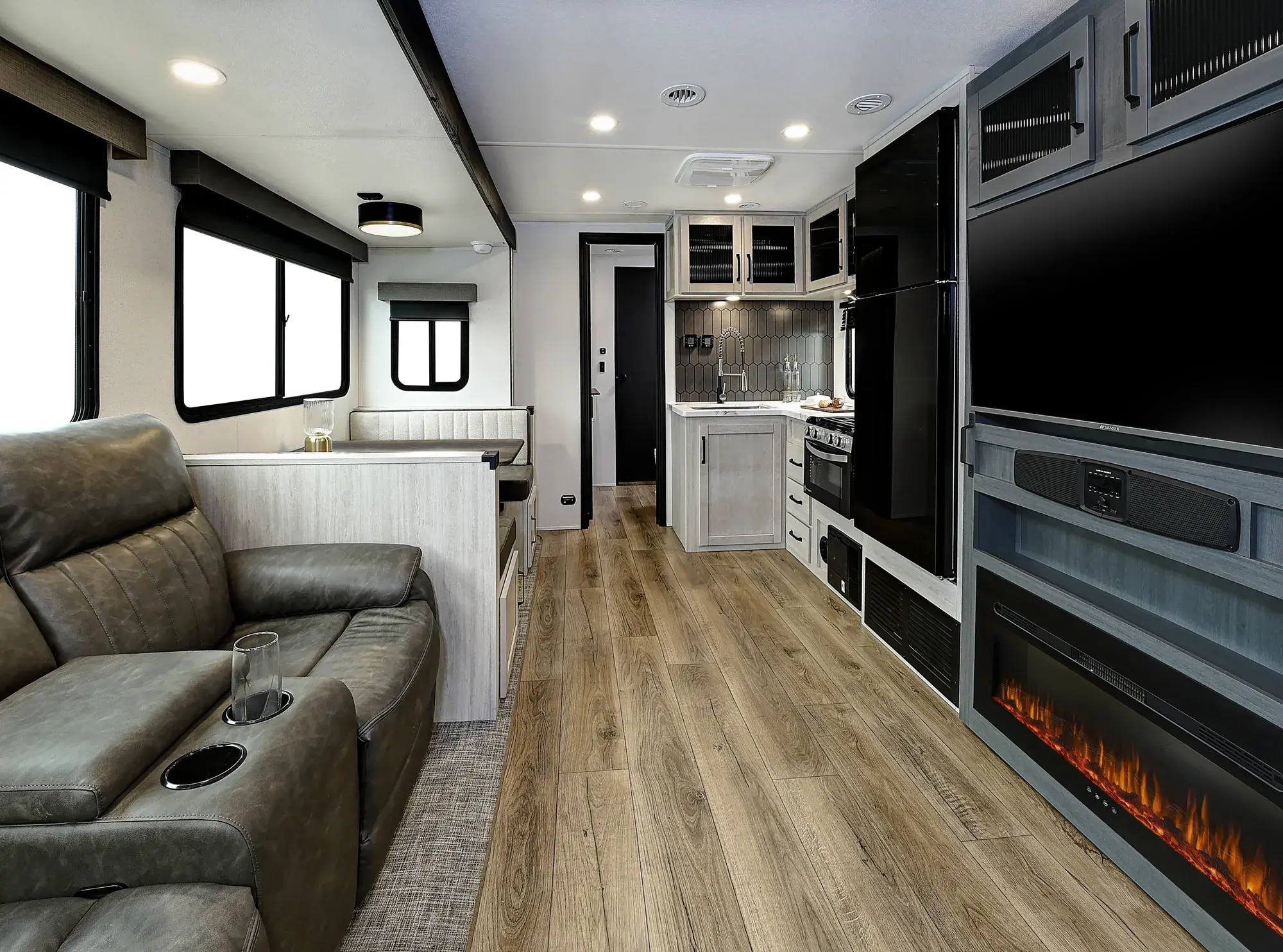 Solaire RVs