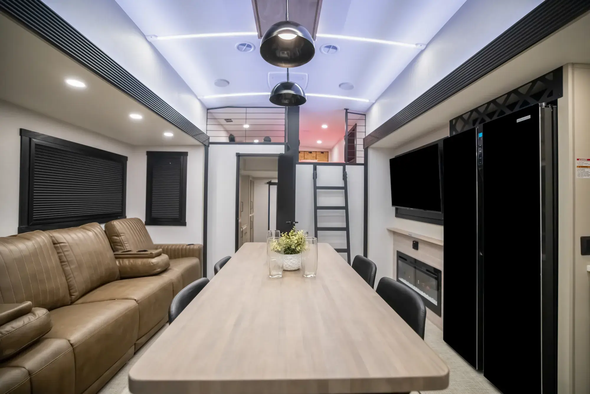 376FAM Floorplan Gallery Image