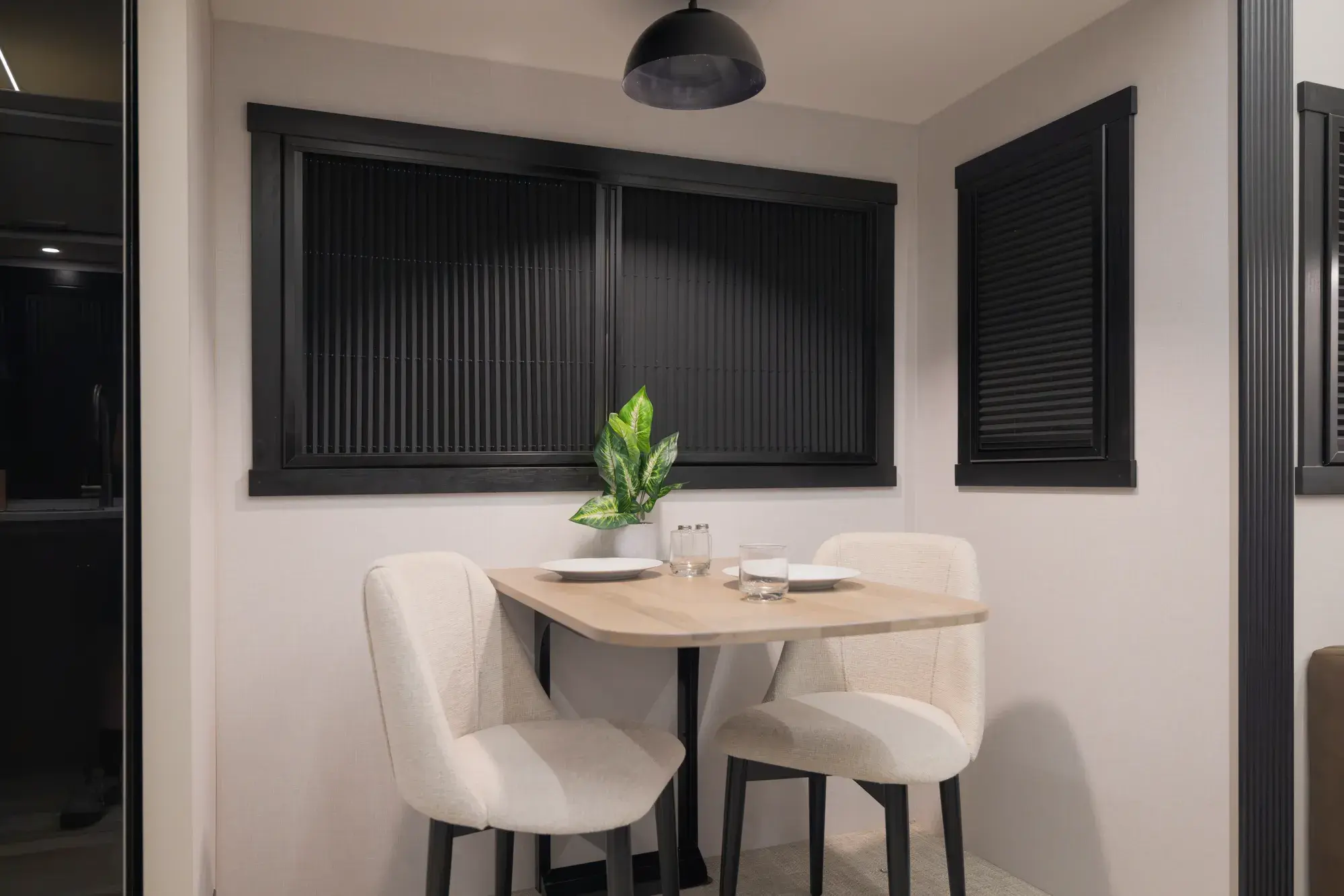 280RE Floorplan Gallery Image