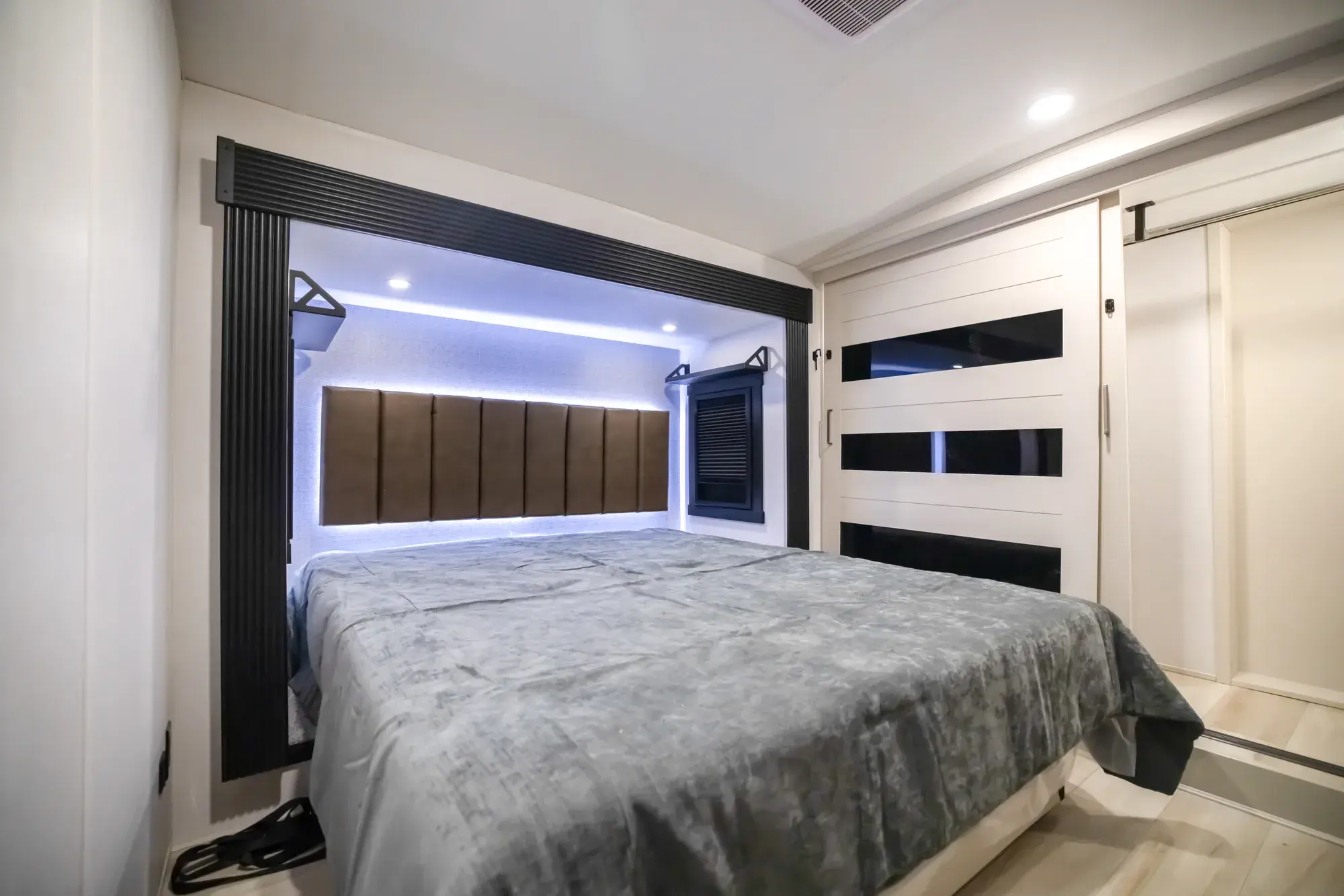 376FAM Floorplan Gallery Image