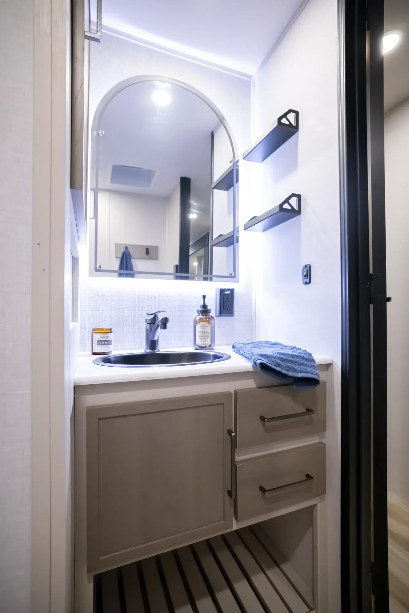 275RL Floorplan Gallery Image