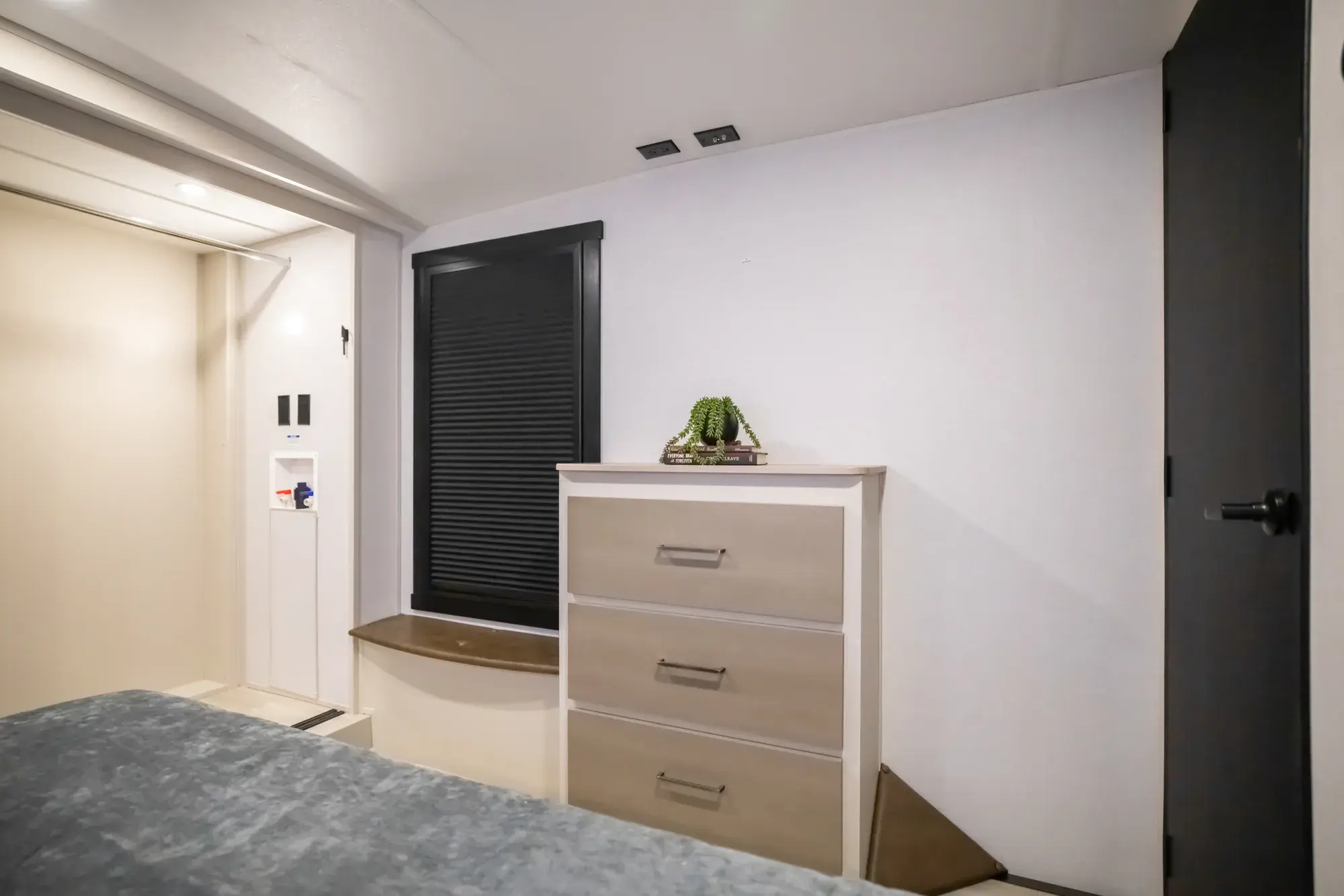 376FAM Floorplan Gallery Image