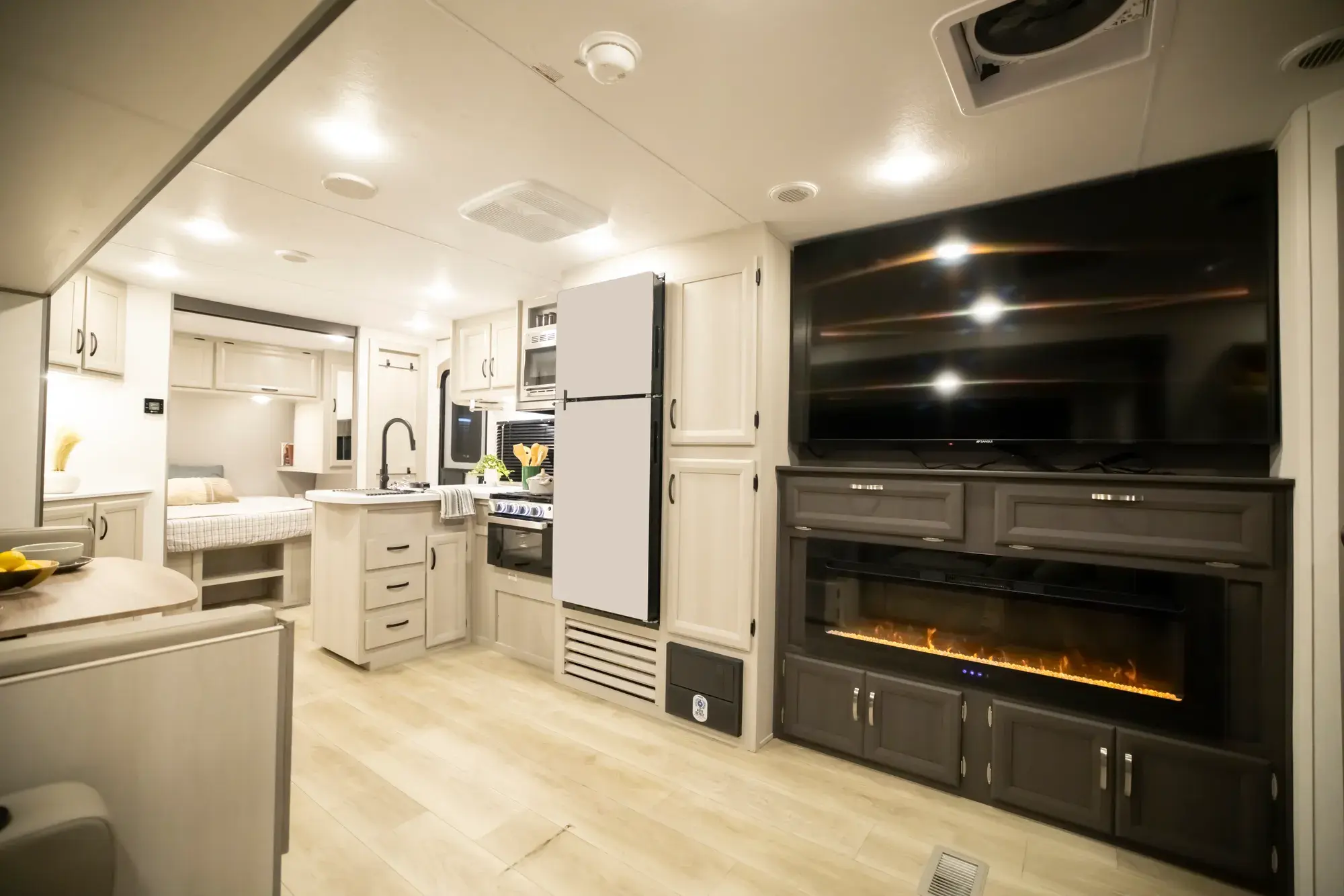 Aurora RVs