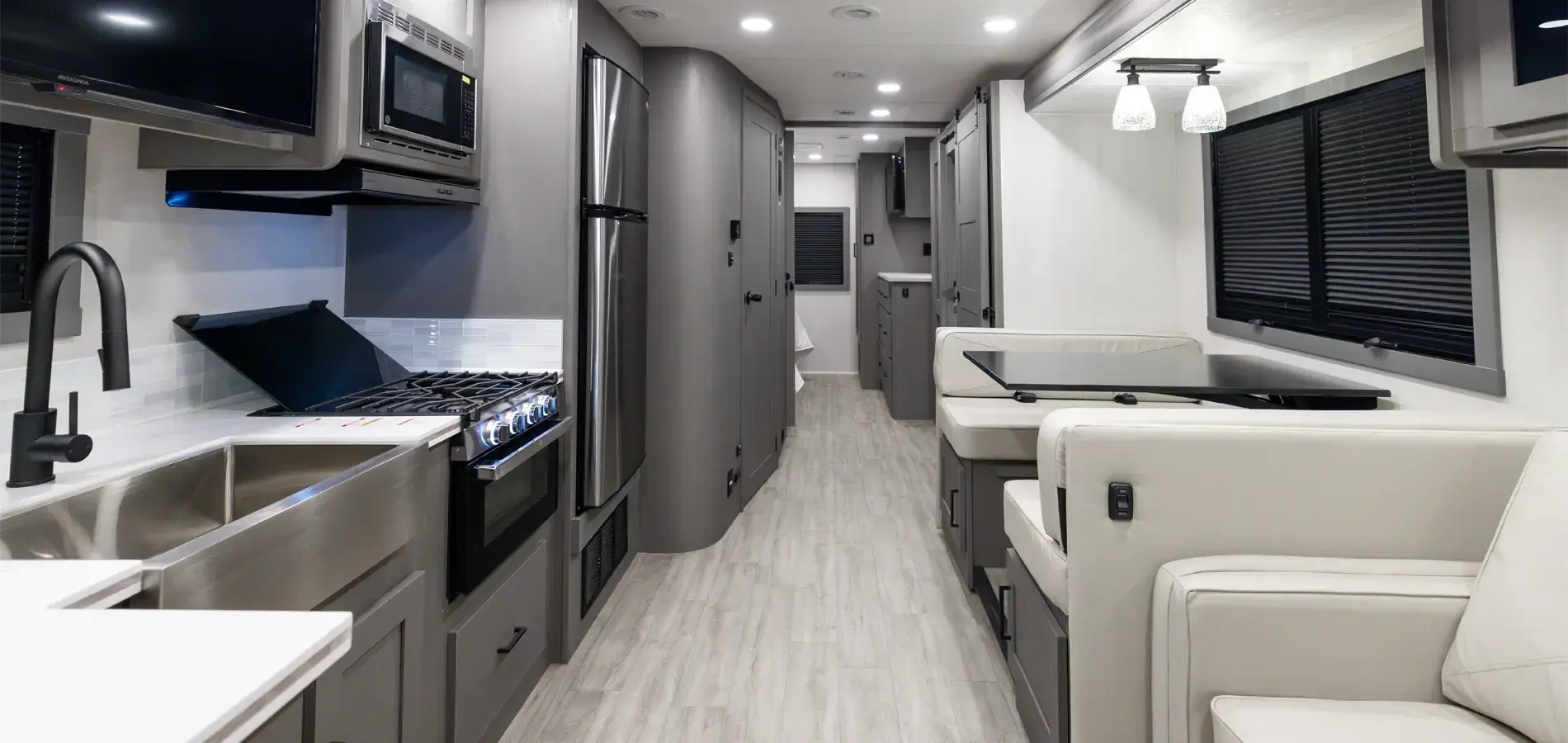 Pursuit RVs