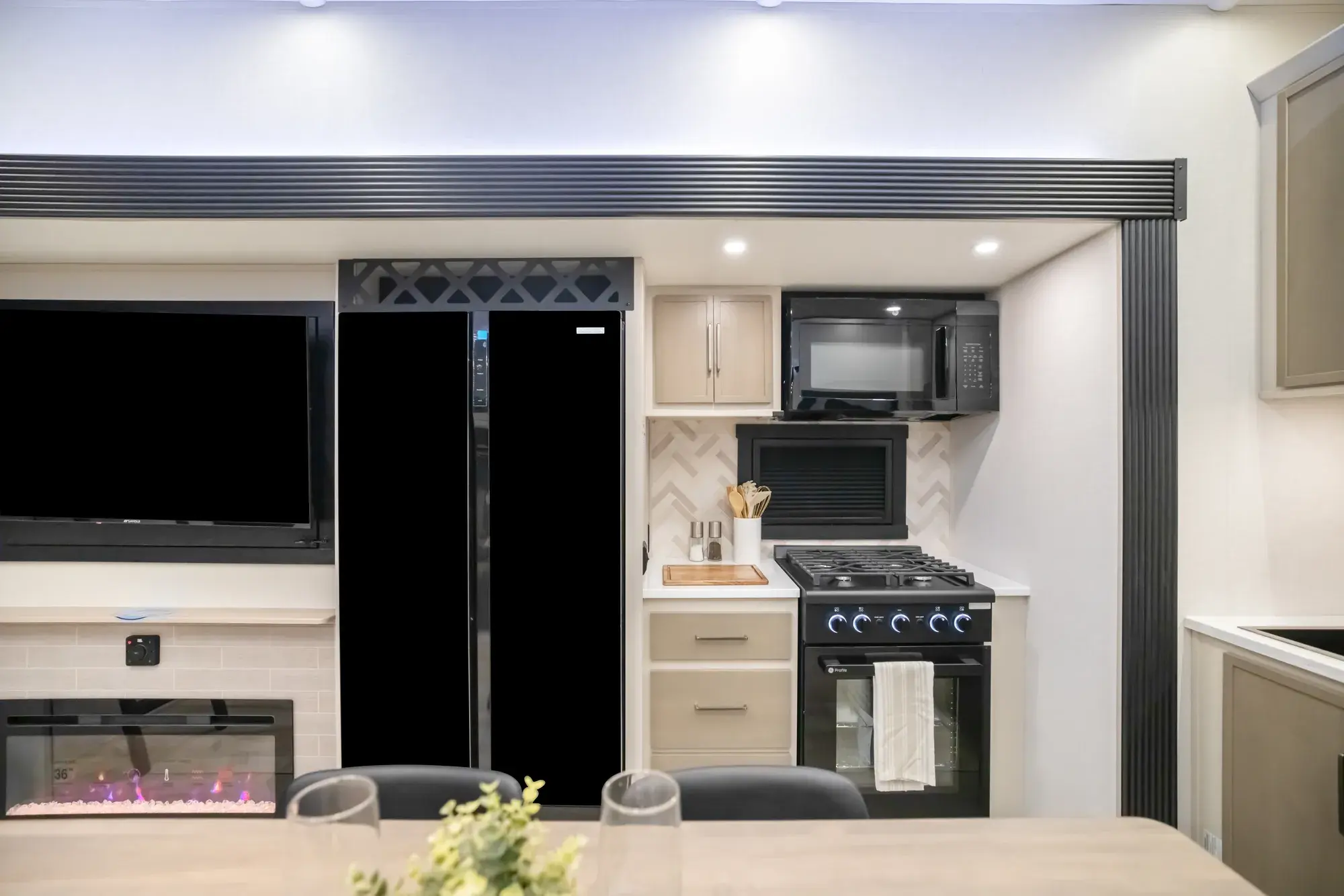 376FAM Floorplan Gallery Image