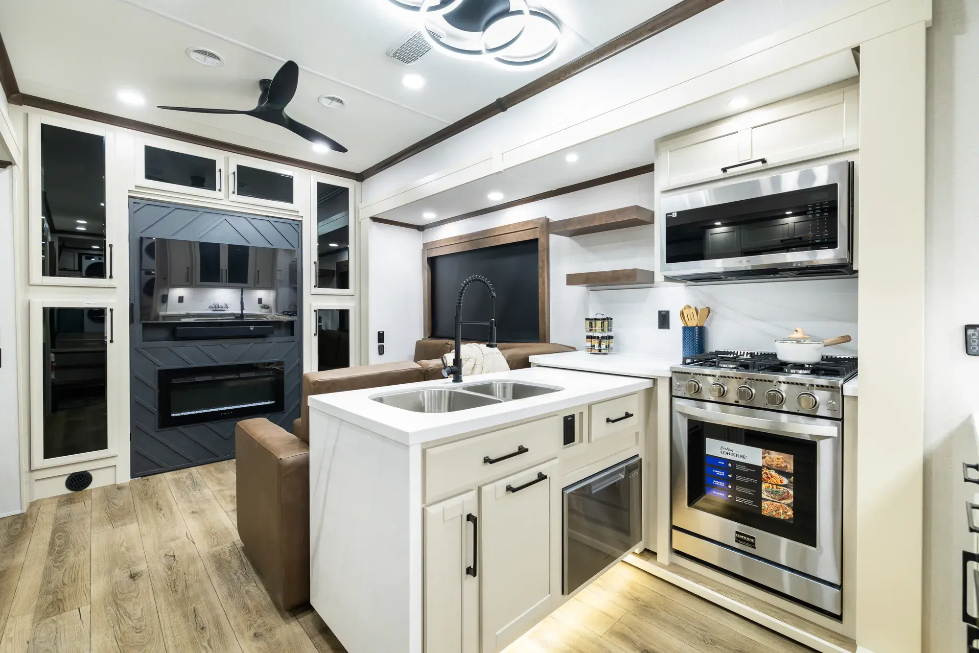 RIVERSTONE RVs