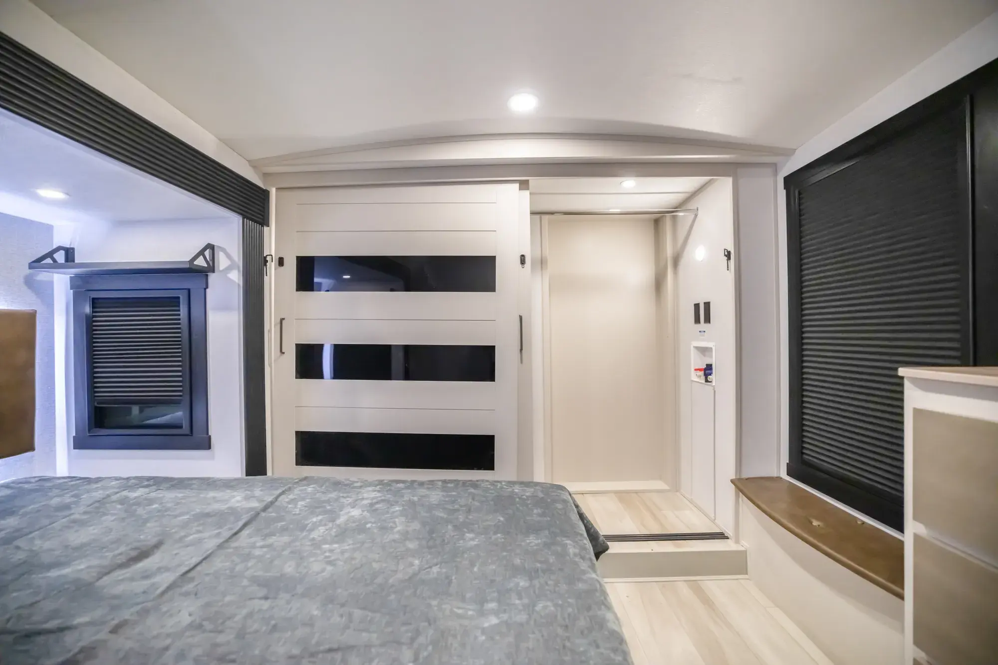 376FAM Floorplan Gallery Image