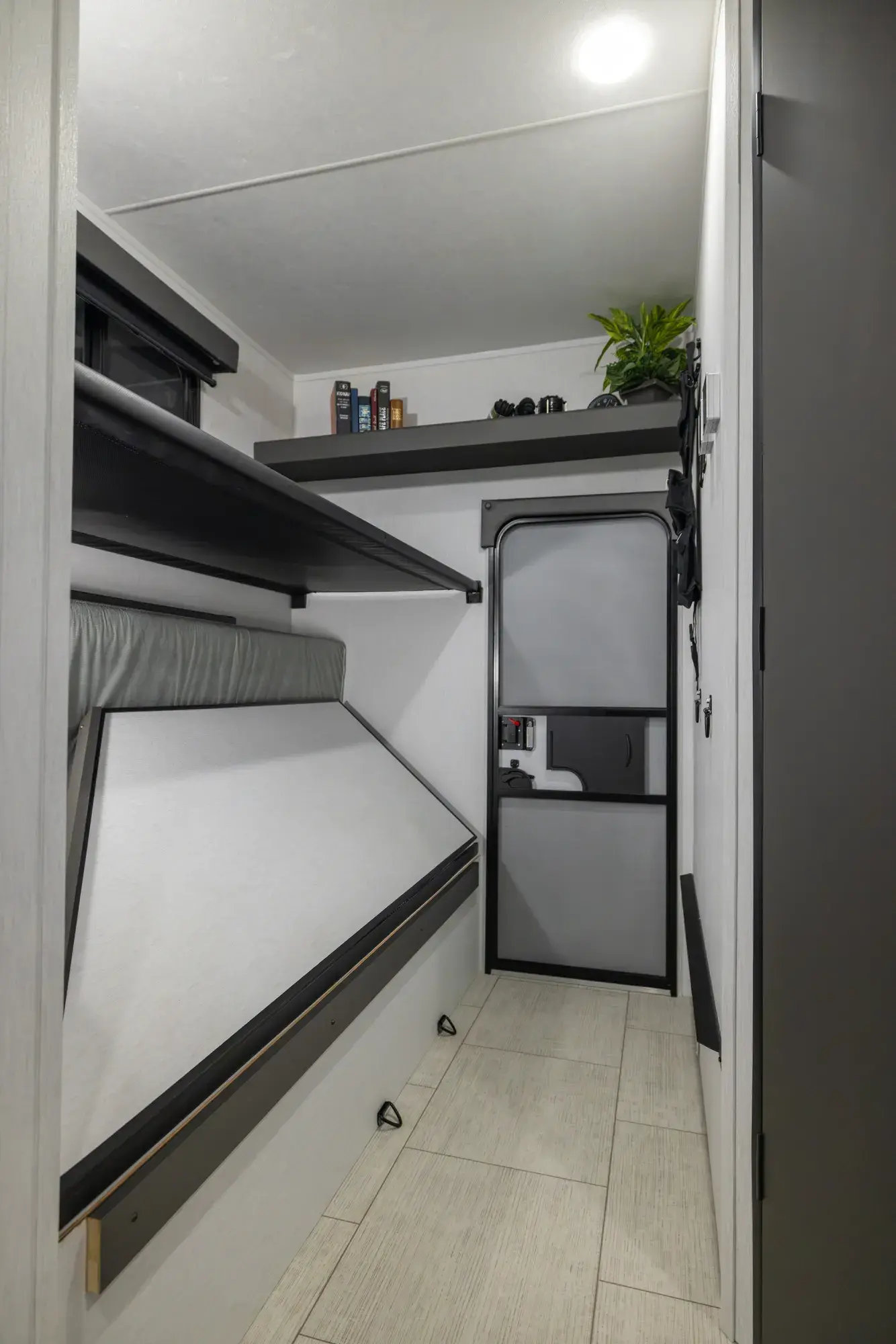 Photo d'ambiance 14 Coachmen Remote 8' Wide 228RBH 2027