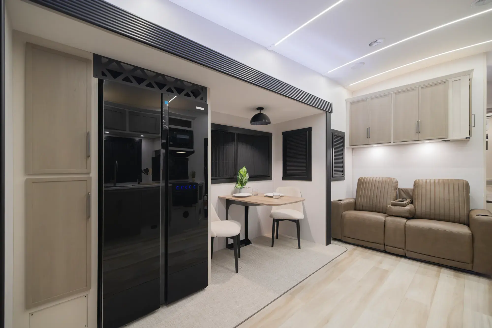 280RE Floorplan Gallery Image