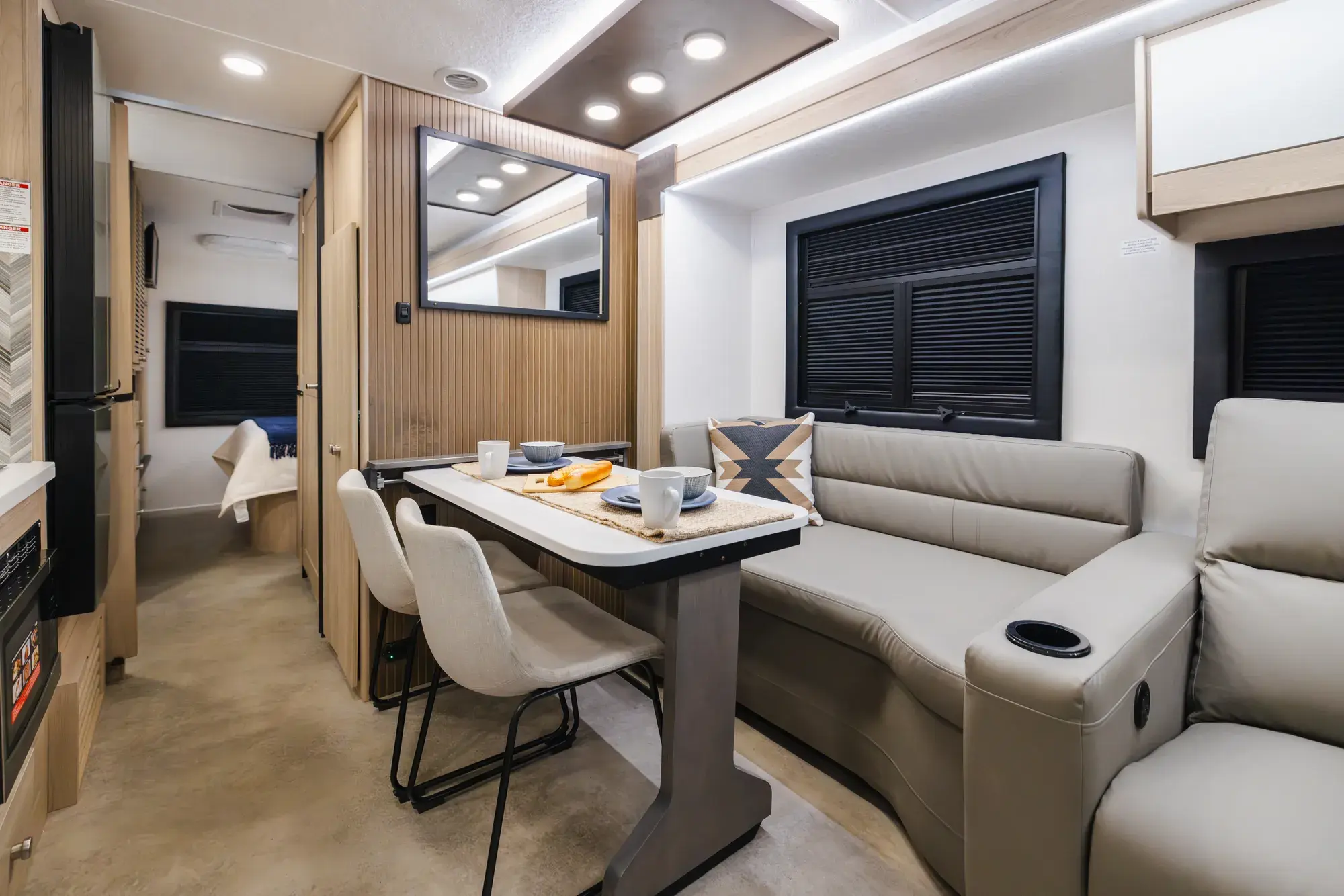 320SS Floorplan Gallery Image